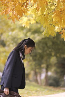 女性露出奶头流出精子