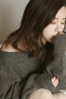巜瑜伽室里的激情HD免费观看